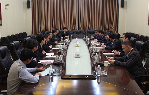塔吉克斯坦政府联合小组再临建设集团交流座谈